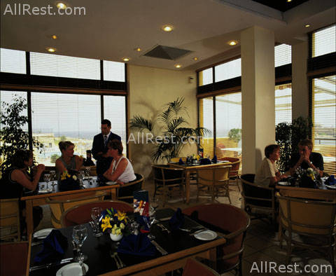 Corinthia Marina Hotel 6